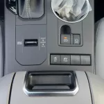 TOYOTA HIGHLANDER GLE 2.5L HYBRID  MODEL 2022 - Thumbnail 18