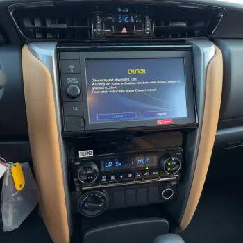 TOYOTA FORTUNER 2.7L MODEL 2023 (for export only)