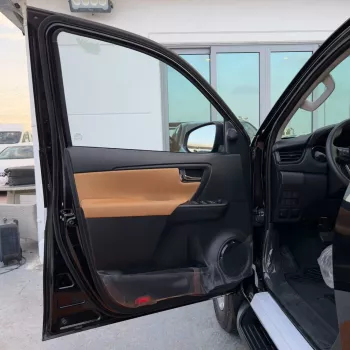 TOYOTA FORTUNER 2.7L MODEL 2023 (for export only)