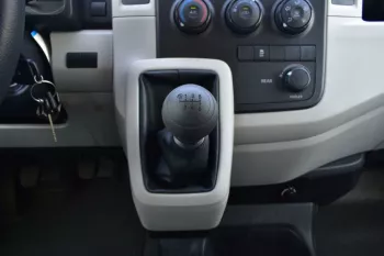 2023 TOYOTA HIACE HIGH ROOF DX 2.8L DIESEL 13 SEATER