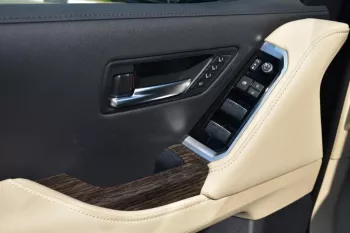 2023 TOYOTA LAND CRUISER LC300 VXR 4.0L V6 PETROL AT