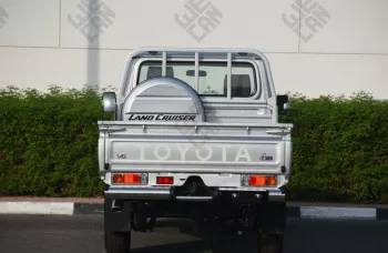 TOYOTA LAND CRUISER PICKUP