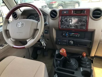 Toyota Land Cruiser Pickup 2021 PETROL