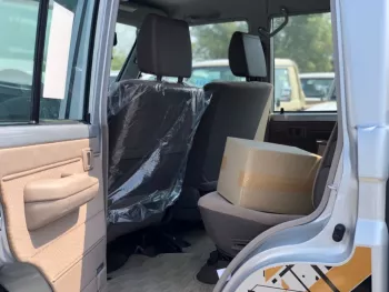 Toyota Land Cruiser Pickup 2021 PETROL