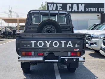 TOYOTA LAND CRUISER PICKUP 2021 DC PETROL 4.0