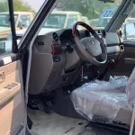 TOYOTA LAND CRUISER PICKUP 2021 DC PETROL 4.0 - Thumbnail 9