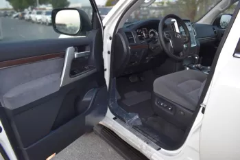 Toyota Land Cruiser VX 2021