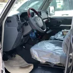 Toyota Land Crosier Pick Up Double Cup LX 4.0L Diesel 2022 - Thumbnail 8