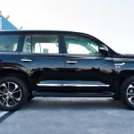 TOYOTA LAND CRUISER VX-R V8 5.7 2021 EXPORT PRICE - Thumbnail 5