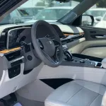 Cadillac Escalade black inside beige 2022 Platinum sports - Thumbnail 8