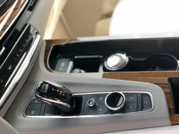 Cadillac Escalade black inside beige 2022 Platinum sports
