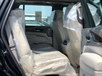Cadillac Escalade black inside beige 2022 Platinum sports