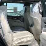 Cadillac Escalade black inside beige 2022 Platinum sports - Thumbnail 13