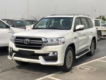 Toyota Land Cruiser VXR 5.7 L 2021 full option with hydraulic