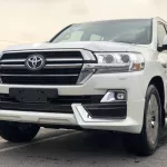 Toyota Land Cruiser VXR 5.7 L 2021 full option with hydraulic - Thumbnail 2