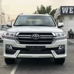 Toyota Land Cruiser VXR 5.7 L 2021 full option with hydraulic - Thumbnail 3