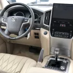 Toyota Land Cruiser VXR 5.7 L 2021 full option with hydraulic - Thumbnail 14