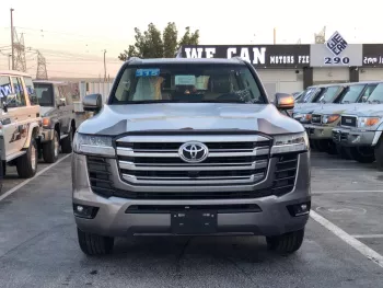 Toyota Land Cruiser GXR 3.5L twin turbo 2022