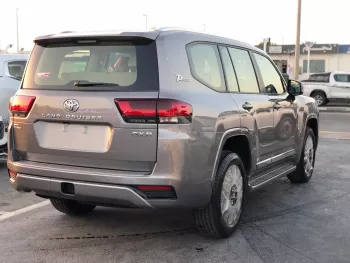 Toyota Land Cruiser GXR 3.5L twin turbo 2022