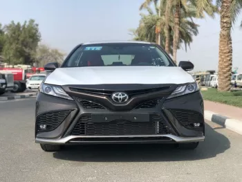 2022 Toyota Camry SE 3.5L V6 FWD