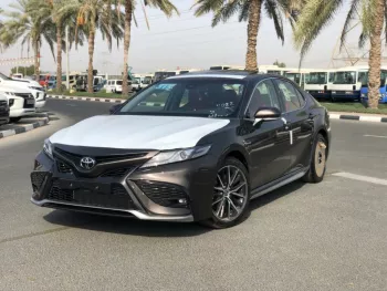 2022 Toyota Camry SE 3.5L V6 FWD