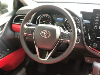 2022 Toyota Camry SE 3.5L V6 FWD