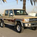 Toyota Land Cruiser pickup Double cub 4.0L with winch 2022 - Thumbnail 1