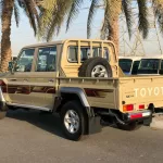 Toyota Land Cruiser pickup Double cub 4.0L with winch 2022 - Thumbnail 4