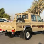 Toyota Land Cruiser pickup Double cub 4.0L with winch 2022 - Thumbnail 6