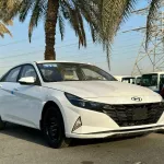 Huyndai Elantra 1.6L basic Option 2022 - Thumbnail 1