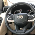 TOYOTA LAND CRUISER GXR 3.5L V6 2022 Twin Turbo 4WD - Thumbnail 11