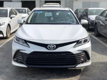 Toyota Camry 2.5L V4 GLE 2022 FWD