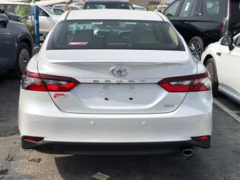 Toyota Camry 2.5L V4 GLE 2022 FWD