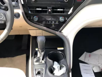 Toyota Camry 2.5L V4 GLE 2022 FWD