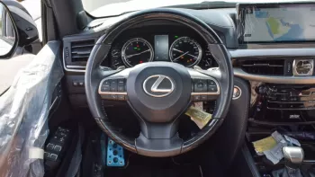 LEXUS LX570 2021 BLACK EDITTION S V6