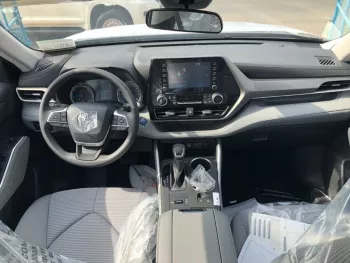 Toyota HIGHLANDER 2.5L HYBRD LE FWD 2022