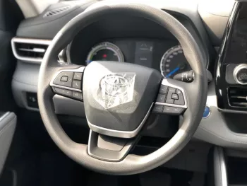 Toyota HIGHLANDER 2.5L HYBRD LE FWD 2022