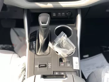 Toyota HIGHLANDER 2.5L HYBRD LE FWD 2022
