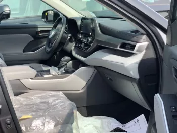 Toyota HIGHLANDER 2.5L HYBRD LE FWD 2022