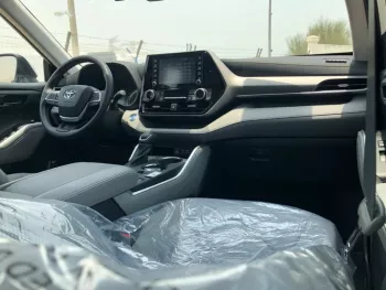 Toyota HIGHLANDER LE 2.5L V4 HYBRID FWD 2022