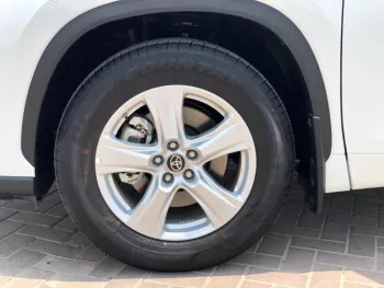 Toyota HIGHLANDER LE 2.5L V4 HYBRID FWD 2022