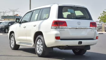 Toyota LAND CRUISER 5.7L V8 2021 EXR 4WD