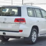 Toyota LAND CRUISER 5.7L V8 2021 EXR 4WD - Thumbnail 6