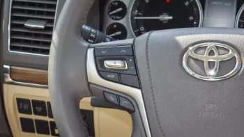 Toyota LAND CRUISER 5.7L V8 2021 EXR 4WD