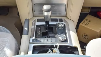 Toyota LAND CRUISER 5.7L V8 2021 EXR 4WD
