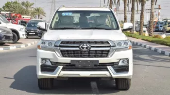 Toyota LAND CRUISER 5.7L 8Cyl 2021 VXR 4WD