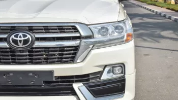 Toyota LAND CRUISER 5.7L 8Cyl 2021 VXR 4WD