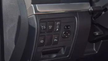 2021 Toyota LAND CRUISER VXR 5.7L 8Cyl 4WD