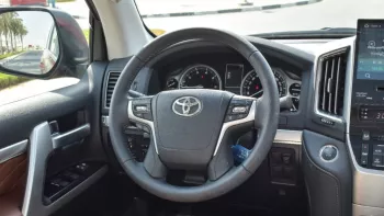 2021 Toyota LAND CRUISER VXR 5.7L 8Cyl 4WD