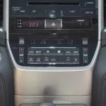 2021 Toyota LAND CRUISER VXR 5.7L 8Cyl 4WD - Thumbnail 13